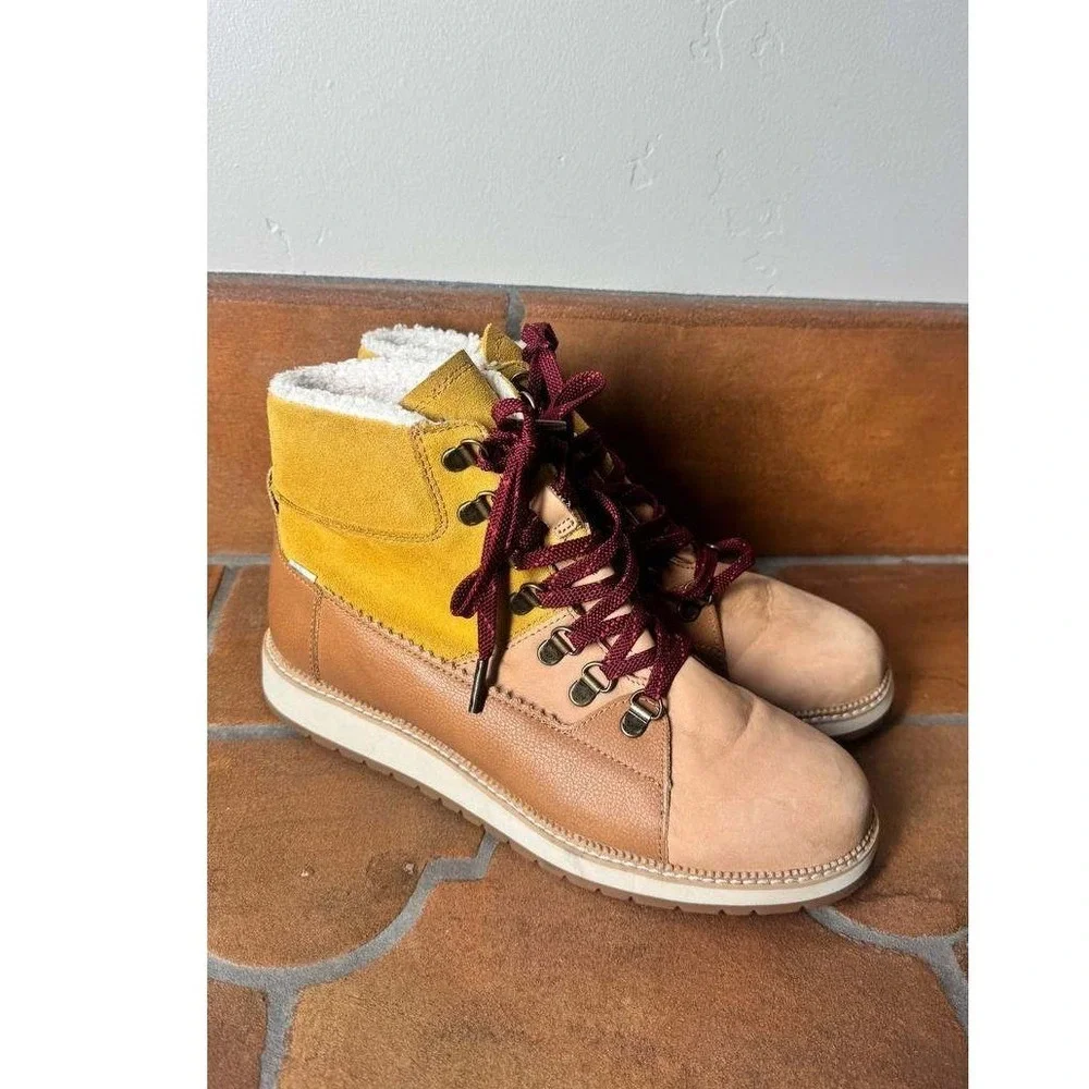 TOMS Shearling Lace Up Boots Colorblock Leather Suede Cozy Winter 8.5 Cabincore